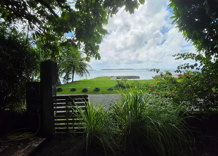 Bora Bora Vairupe Lodge